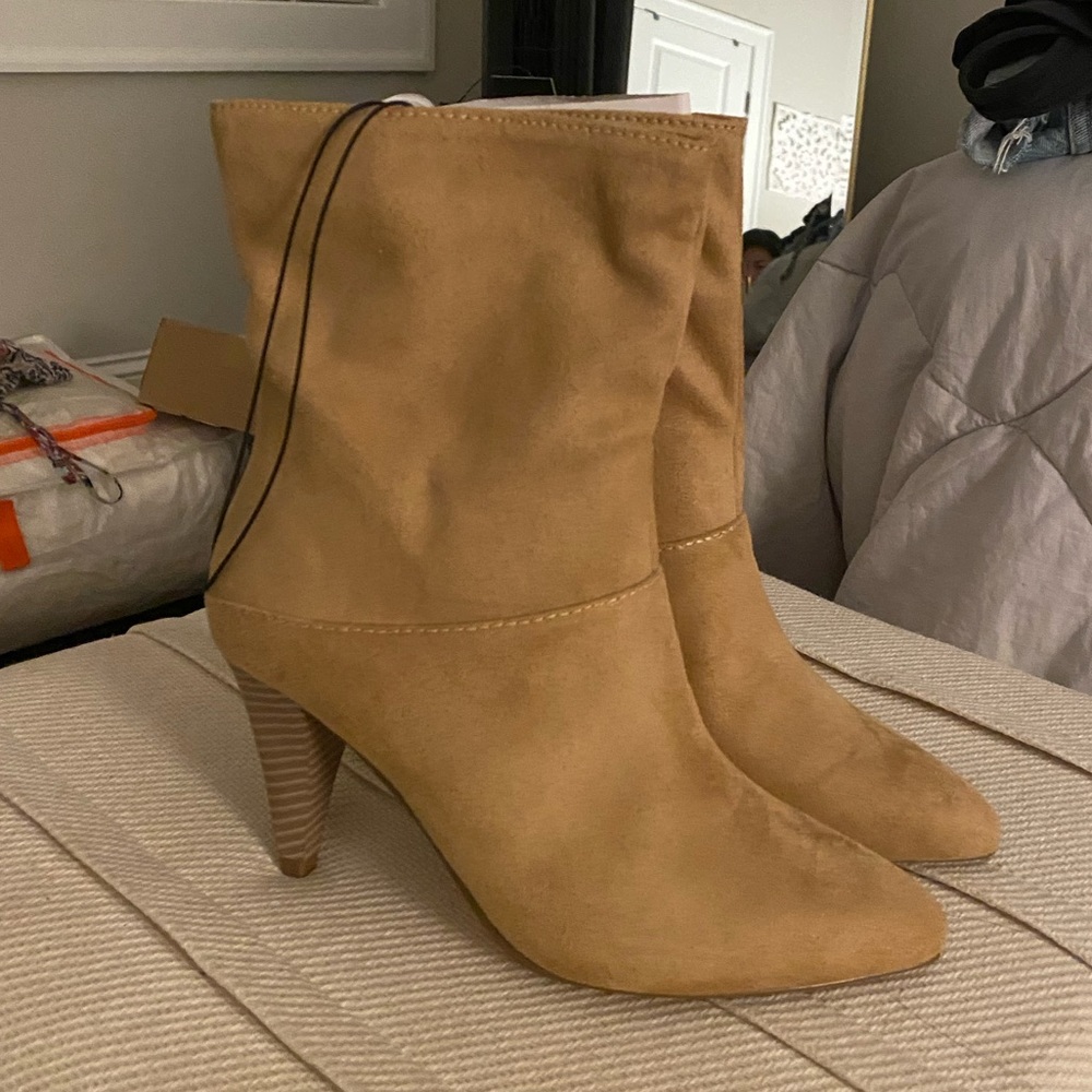 Express Ankle boot